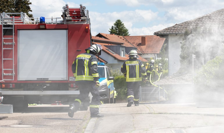 axis-fire-pompieri-prevenire-stingere-incendii-serviciu-privat-situatii-urgenta